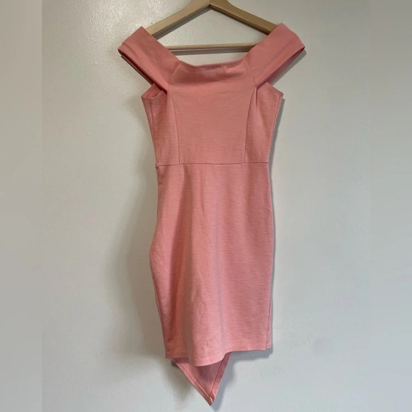 Windsor Off-Shoulder Pink Asymmetrical Bodycon Dress – Size Small - Picture 4 of 9
